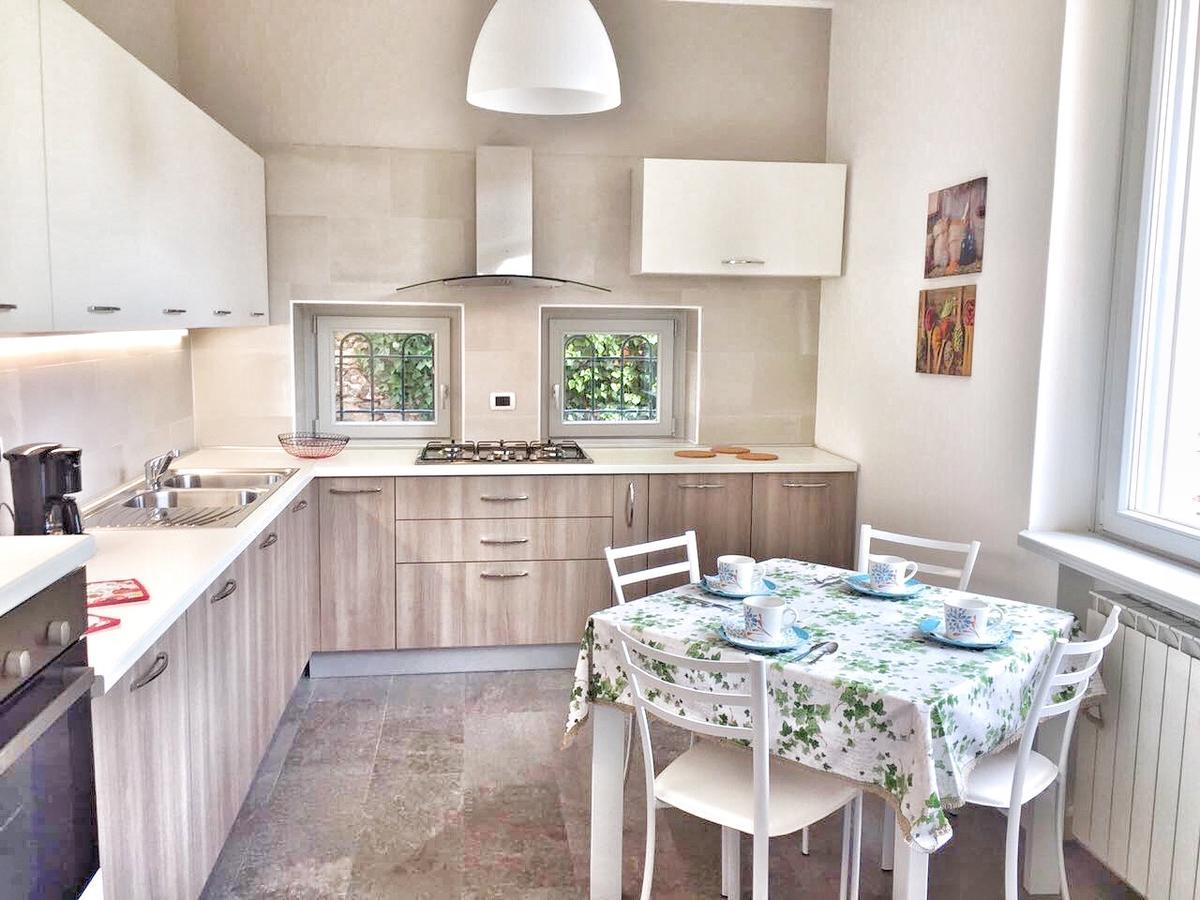 Oleandro 2 Apartment In Villa Cerutti Mergozzo Luaran gambar